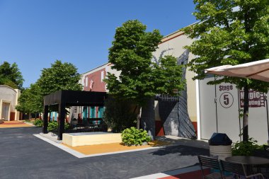 Silindir bardak ve tema parkları