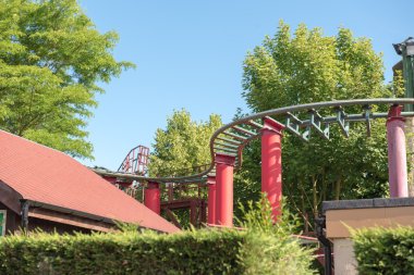 Silindir bardak ve tema parkları