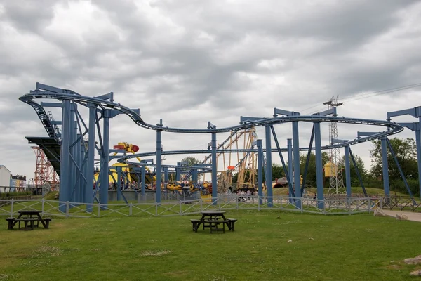 Montañas rusas y parques temáticos — Foto de Stock