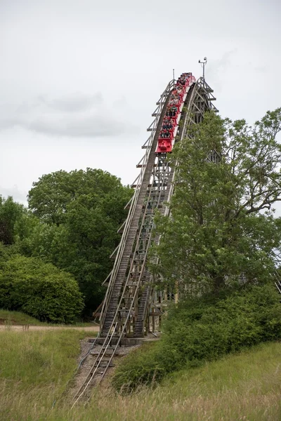 Un montagnes russes en Angleterre — Photo