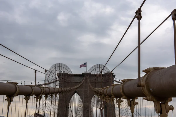 Le pont de Brooklyn à New York — Photo