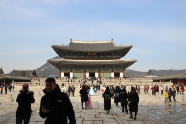 Kore sarayının fotoğrafları.