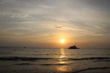 Penang adasında gün batımı