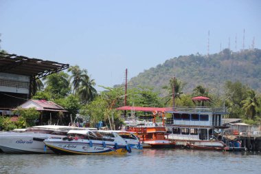 Adanın güzel manzarası. Eyaletin kuzeyindeki en kirli kasabaların.