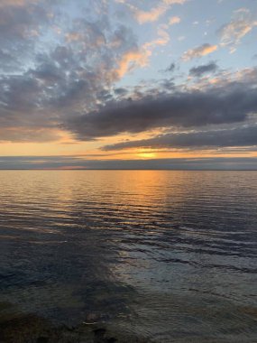 Kyiv Denizi 'nde gün batımı