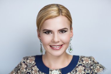 Güzel yüz gülümseme