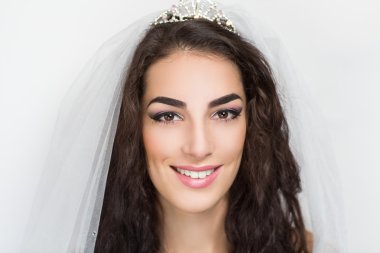 Mükemmel esmer gelin