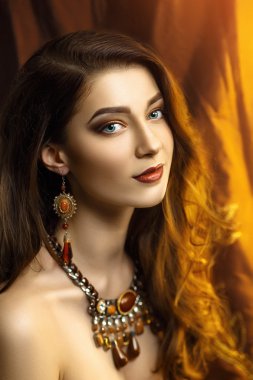 Altın çağ lüks kadın     