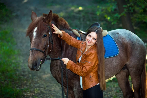 Žena na koni — Stock fotografie