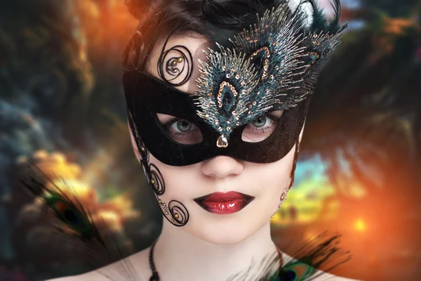 Mulher máscara preta — Fotografia de Stock