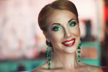 Parlak kadın makyaj