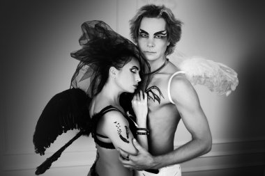 Yaratıcı çift aşk