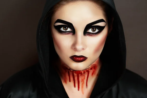 Demonic woman bloody — Stockfoto