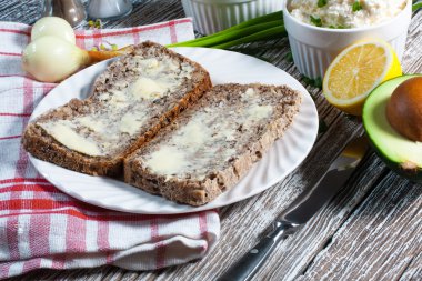 Sağlıklı kahvaltı..