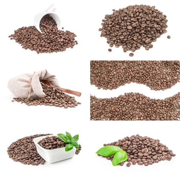 Collage de granos de café aislados sobre un fondo blanco con camino de recorte — Foto de Stock