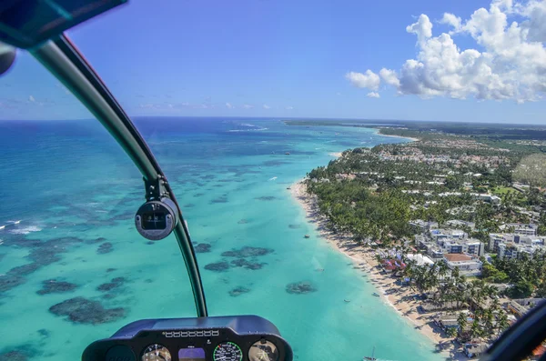 Vista aérea de la costa del mar — Foto de Stock