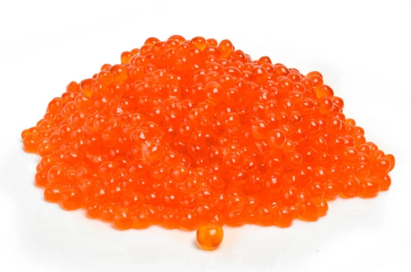 Un puñado de caviar rojo aislado sobre un fondo blanco —  Fotos de Stock