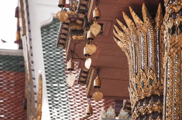 Golden pagoda bir tapınak parçası — Stok fotoğraf