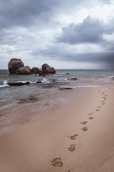 Ślady stóp na plaży. — Zdjęcie stockowe