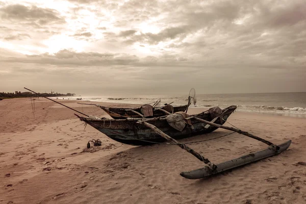 Barco de pesca en Sri Lanka —  Fotos de Stock