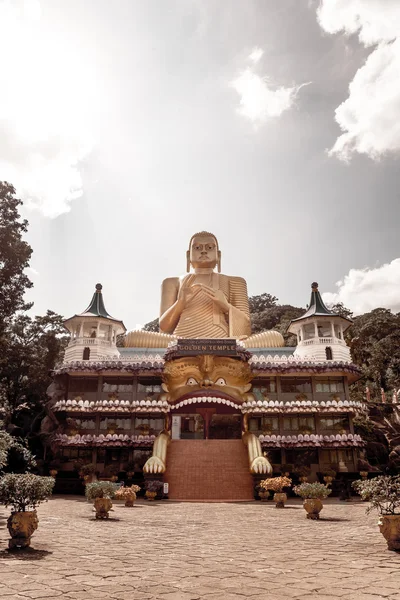 Golden Temple in Dambulla Sri lanka — Stock Photo, Image