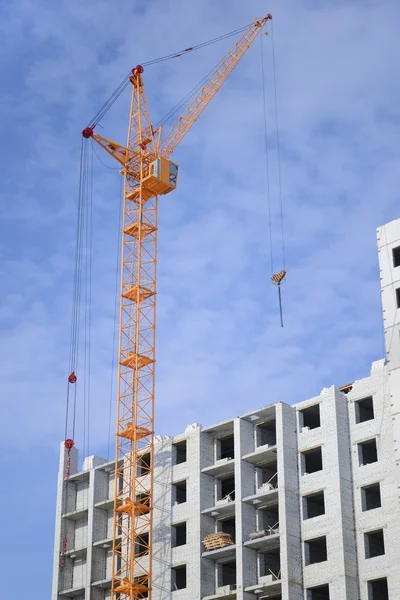 Construction of high-rise building — Stock Photo, Image