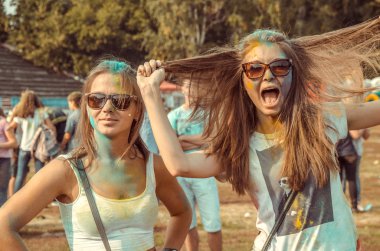 Penza, Rusya - 6 Eylül 2015: Kalabalık Festival Holi