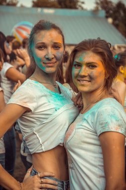 Penza, Rusya - 6 Eylül 2015: Büyük Hint festival Holi