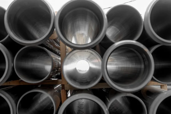 Tubi in PVC grigio tubi di plastica — Foto Stock