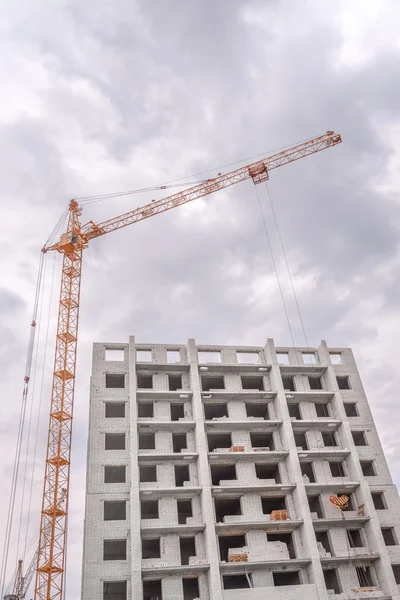 Construction plant and industrial construction cranes — Stock Photo, Image