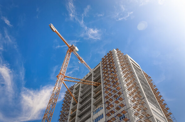 Construction of houses and hoist crane