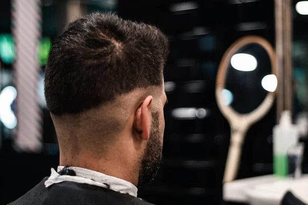 Caucasian Model Barbershop — Stock Photo, Image