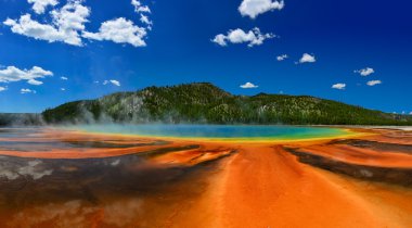 Grand Prismatic Spring in Yellowstone National Park clipart