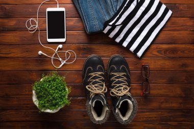 Düz yatıyordu kış hipster moda arka plan