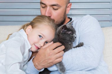 Baba ve kız portre, babalar günü kavramı, gerçek aile