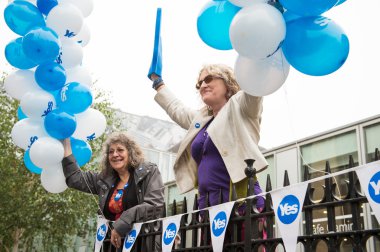 Edinburgh, İskoçya, Birleşik Krallık, 18 Eylül 2014 - kamu referandum günü Edinburgh bağımsızlık onların görüş ifade