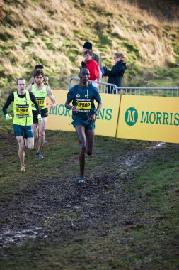 Edinburgh, İskoçya, Birleşik Krallık, 10 Ocak 2015 - elit sporcular Asbel Kiprop kurşun ile büyük Edinburgh çapraz ülke çalıştırmak etkinliğinde yarışmak.