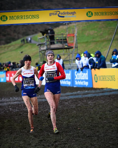 DINBURGH, SCOTLAND, Marea Britanie, 10 ianuarie 2015 - sportivii de elită concurează în Great Edinburgh Cross Country Run. Cursa de 6k a acestei femei în vârstă a fost câștigată de Emilia Gorecka, GBR . — Fotografie, imagine de stoc