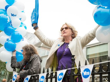 Edinburgh, İskoçya, Birleşik Krallık, 18 Eylül 2014 - kamu referandum günü Edinburgh bağımsızlık onların görüş ifade