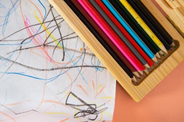 Küçük çocuğun çizim, çocukluk kavramı yaratıcılık