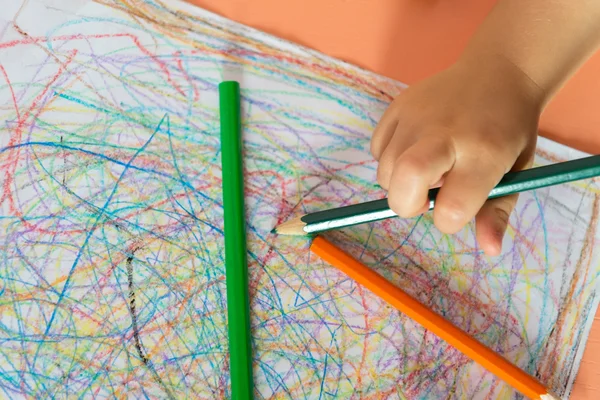 Desenho infantil, criatividade no conceito de infância — Fotografia de Stock