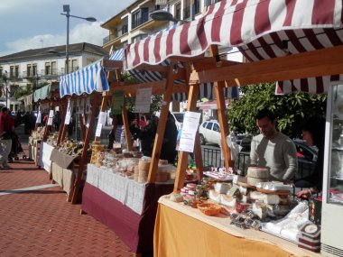 Yerel peynir piyasasındaki tezgahları