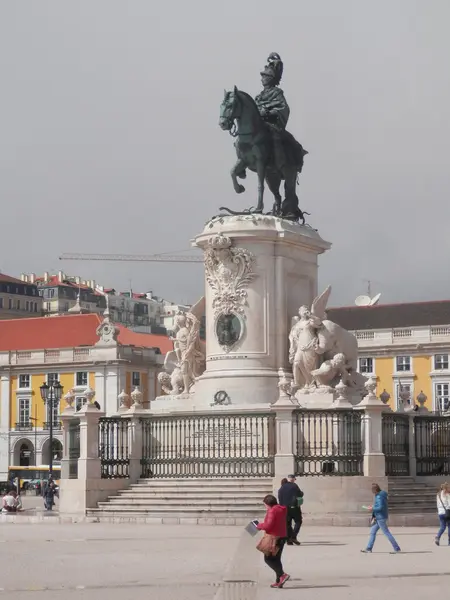 Liscon ticari meydan