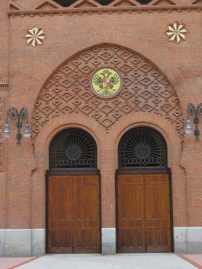 Madrid Bull Ring yan kapı