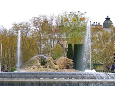 Madrid'da Neptün Çeşmesi