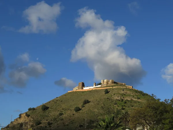 Arabský hrad na vrcholu kopce — Stock fotografie