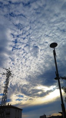 sabah erken bulutlar