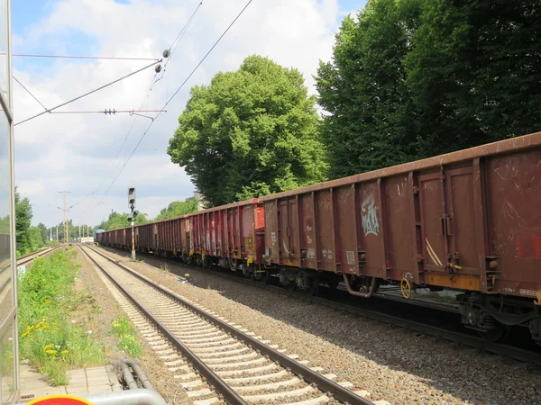 Reihe von Güterwaggons — Stockfoto