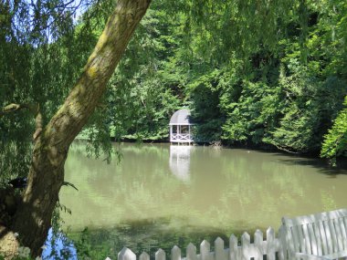 Çardak Gölü tarafında