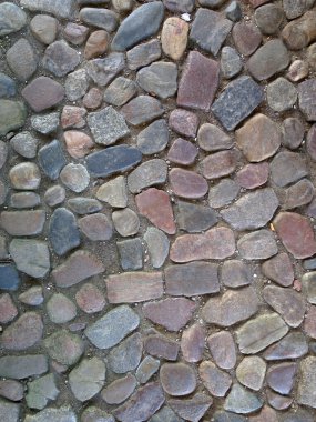 Düzensiz cobblestoned yard